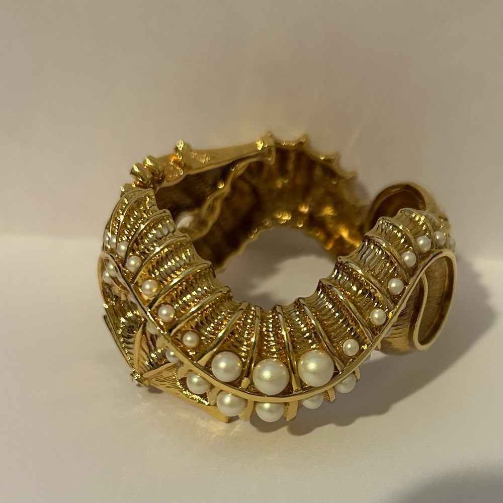 Kate Spade Seahorse Gold Bracelet - Picture 4 of 5